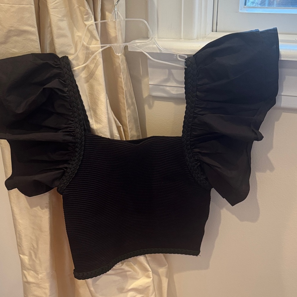 Line & Dot Mara Black Ruffled Crop Top size XS NWOT from Revolve - Picture 3 of 4